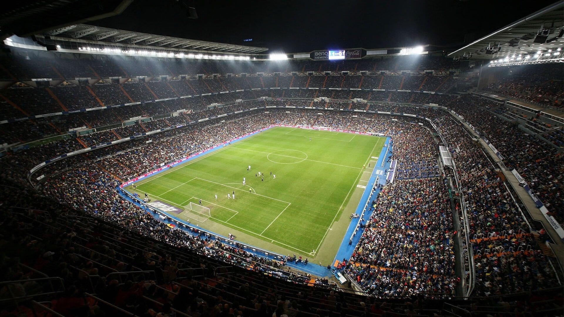内马尔与泸州老窖天府中学，桑巴足球碰撞巴蜀校园，文化共鸣引热议